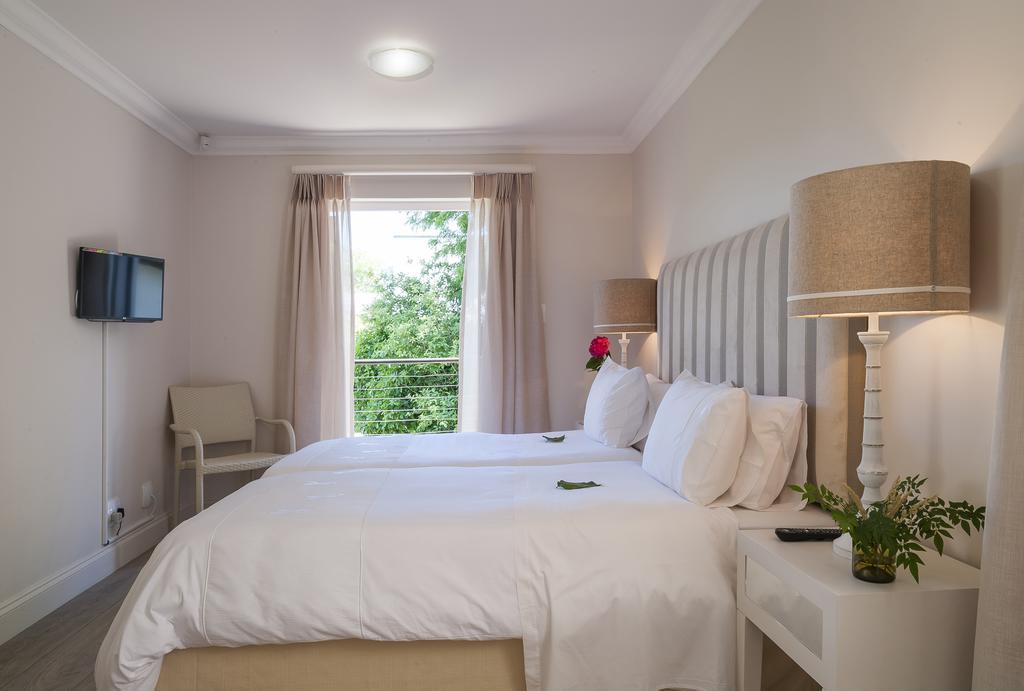 Albarosa Guest House สเตลเลนบอช ห้อง รูปภาพ