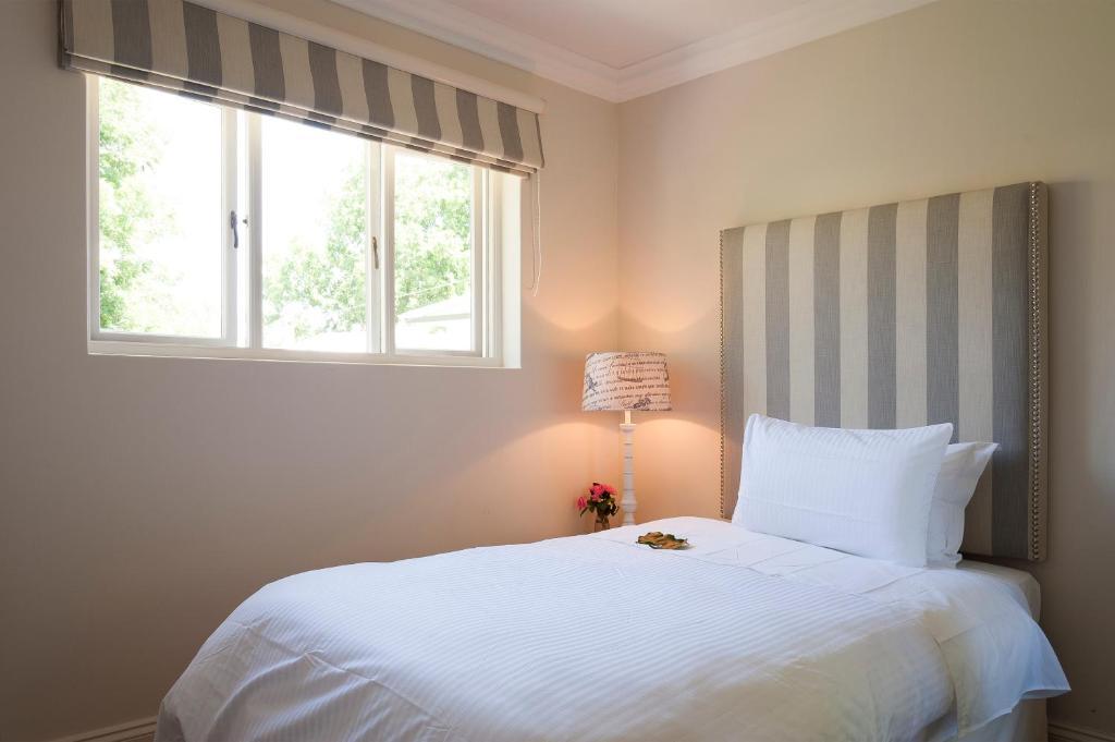Albarosa Guest House สเตลเลนบอช ห้อง รูปภาพ